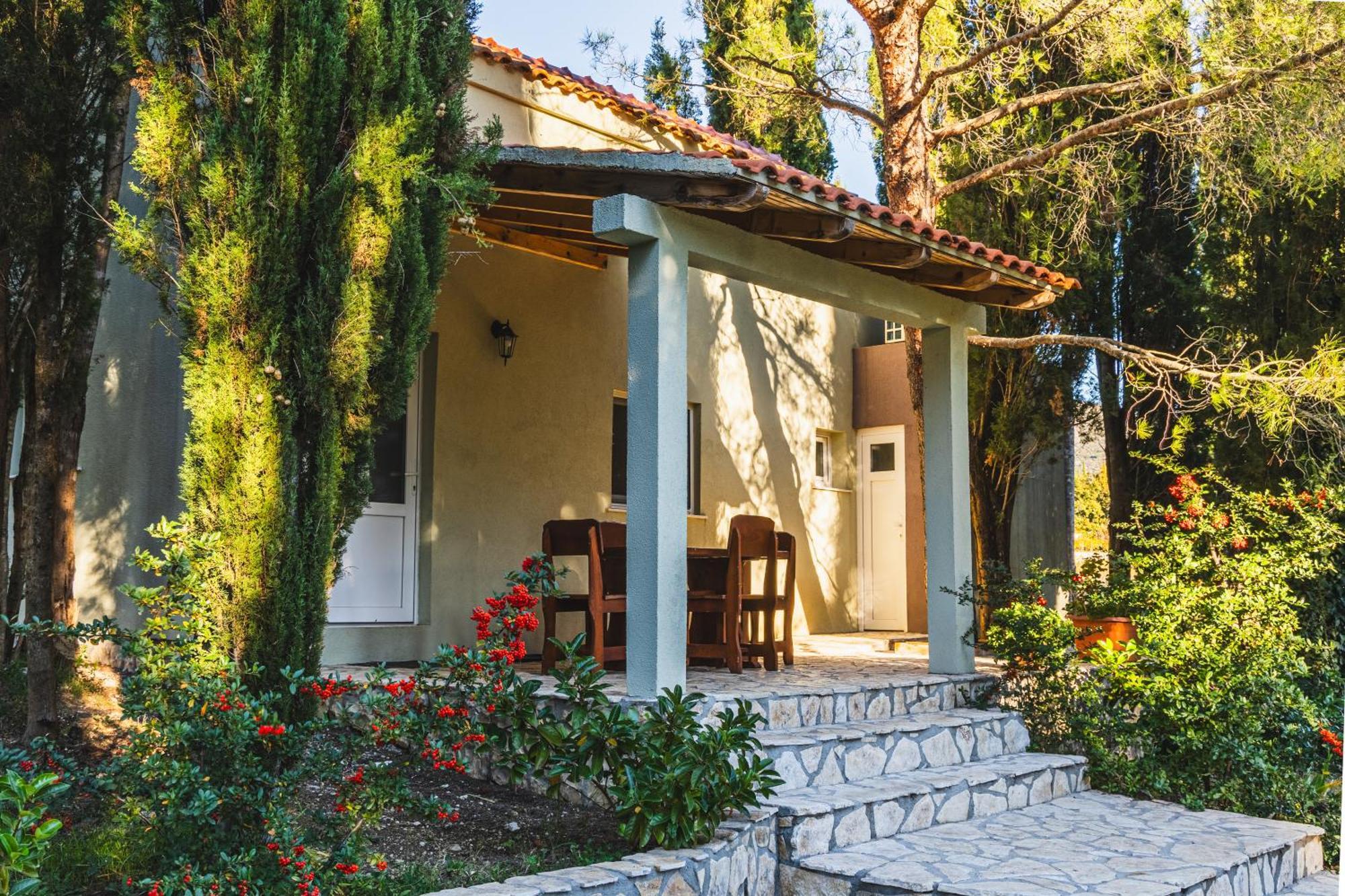 Country House Uros In Nature With Pool Lovorno Екстериор снимка