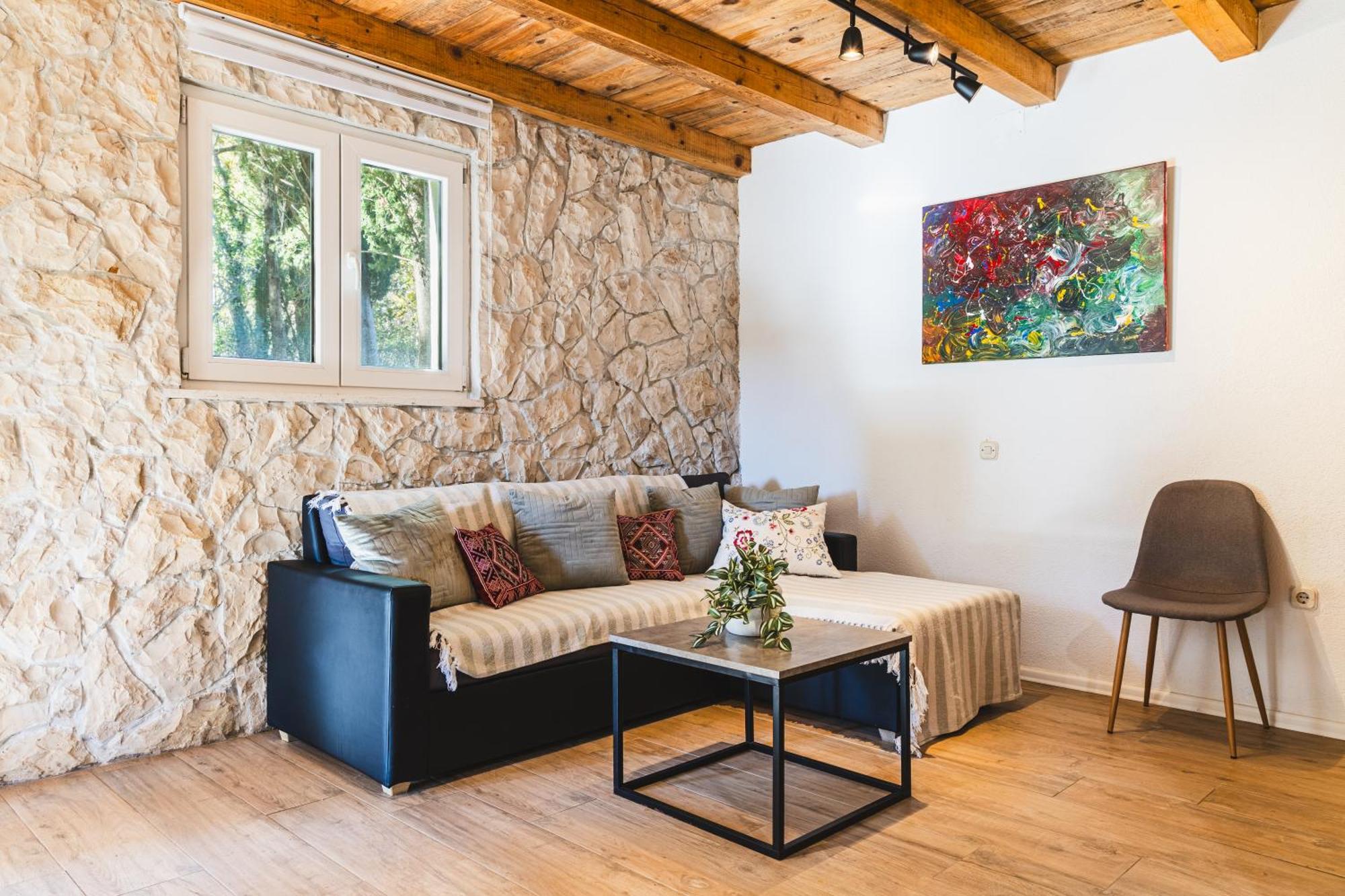 Country House Uros In Nature With Pool Lovorno Екстериор снимка