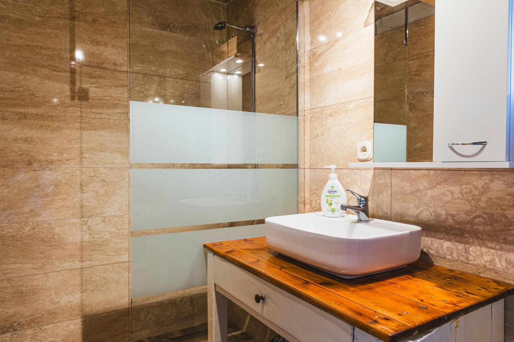 Country House Uros In Nature With Pool Lovorno Екстериор снимка